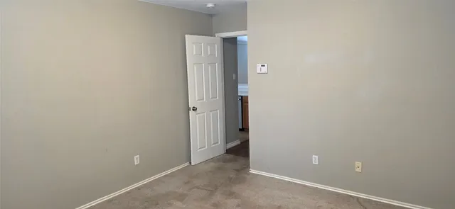 $1,850 | 204 Quail Hollow Drive, Hutto, TX 78634