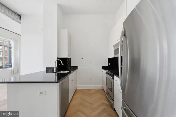 $4,150 | 520 John Carlyle Street, Unit 408, Alexandria, VA 22314