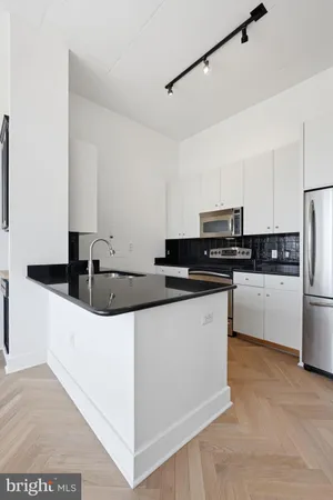 $4,150 | 520 John Carlyle Street, Unit 408, Alexandria, VA 22314