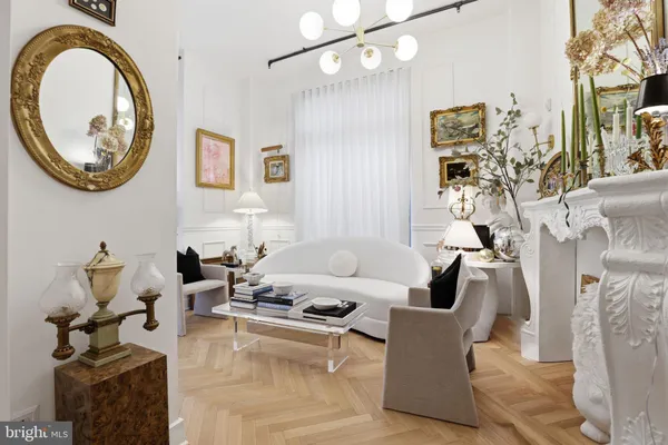 $4,150 | 520 John Carlyle Street, Unit 408, Alexandria, VA 22314