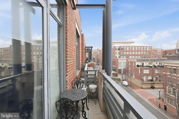 $4,150 | 520 John Carlyle Street, Unit 408, Alexandria, VA 22314
