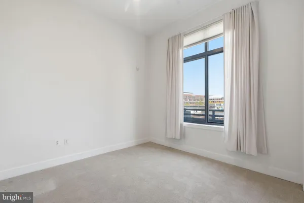 $4,150 | 520 John Carlyle Street, Unit 408, Alexandria, VA 22314