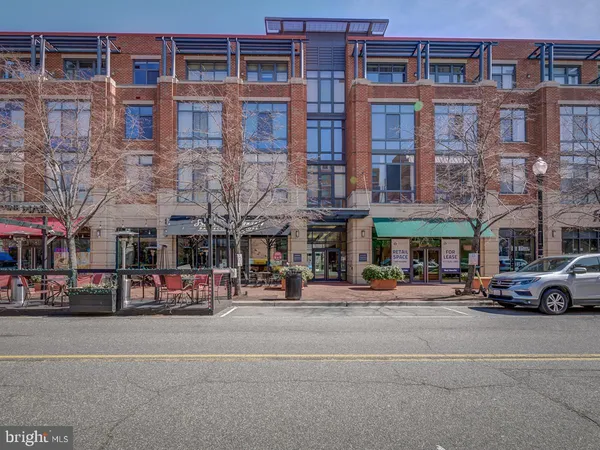 $4,150 | 520 John Carlyle Street, Unit 408, Alexandria, VA 22314