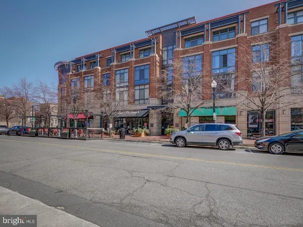 $4,150 | 520 John Carlyle Street, Unit 408, Alexandria, VA 22314