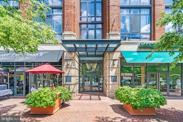 $4,150 | 520 John Carlyle Street, Unit 408, Alexandria, VA 22314