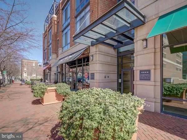 $4,150 | 520 John Carlyle Street, Unit 408, Alexandria, VA 22314