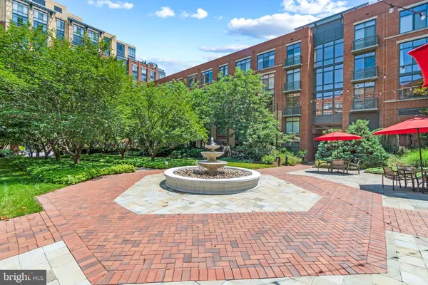 $4,150 | 520 John Carlyle Street, Unit 408, Alexandria, VA 22314
