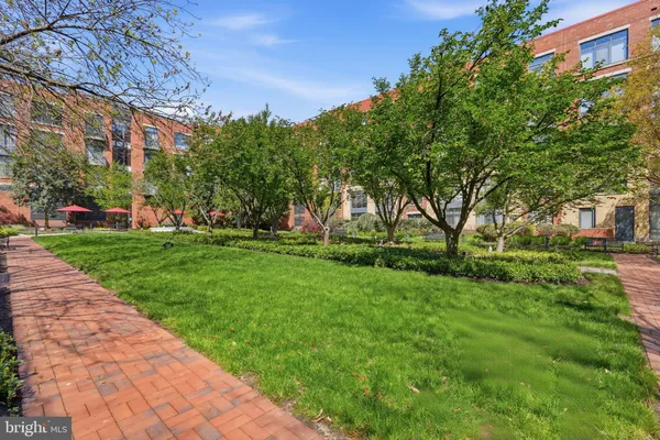 $4,150 | 520 John Carlyle Street, Unit 408, Alexandria, VA 22314