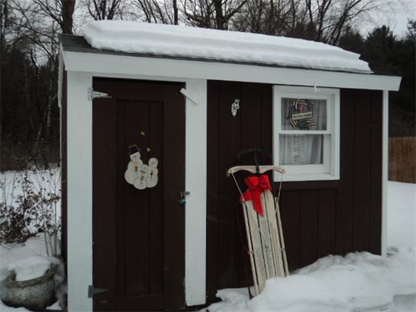 259 Mallowhill Road Springfield, MA 01129 - Photo 5 of 11 a front view of a house