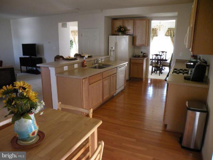 7812 Callington Way Hanover, MD 21076 - Photo 5 of 26 Kitchen #2