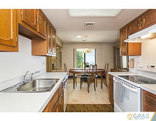 228 Convent Road Monroe Township, NJ 08831 - Photo 8 of 25 Gallery Image 8