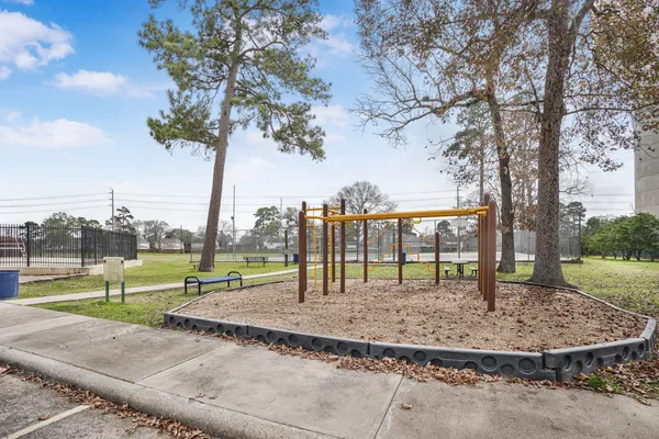 $240,000 | 5710 Green Timbers Drive, Humble, TX 77346