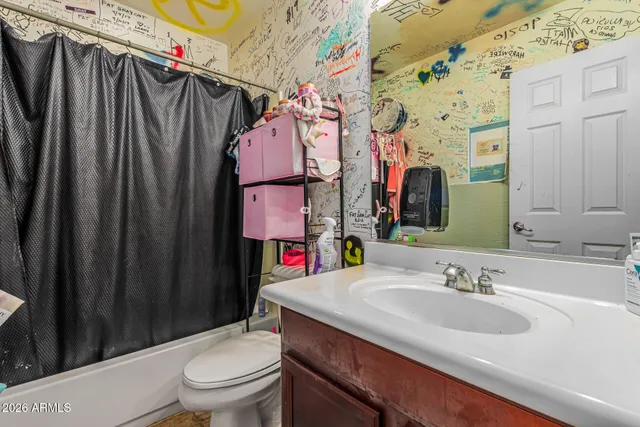 $698,000 | 8606 West Morten Avenue, Glendale, AZ 85305