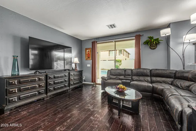 $698,000 | 8606 West Morten Avenue, Glendale, AZ 85305