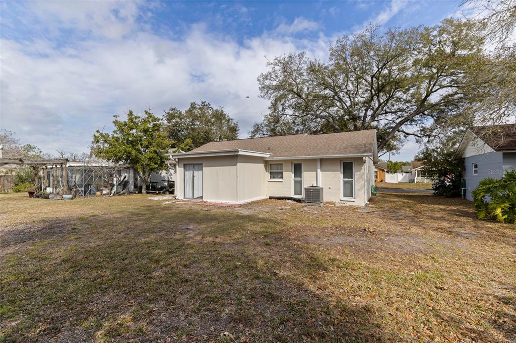 7442 Compton Lane New Port Richey, FL 34655 - Photo 3 of 28 Gallery Image 3