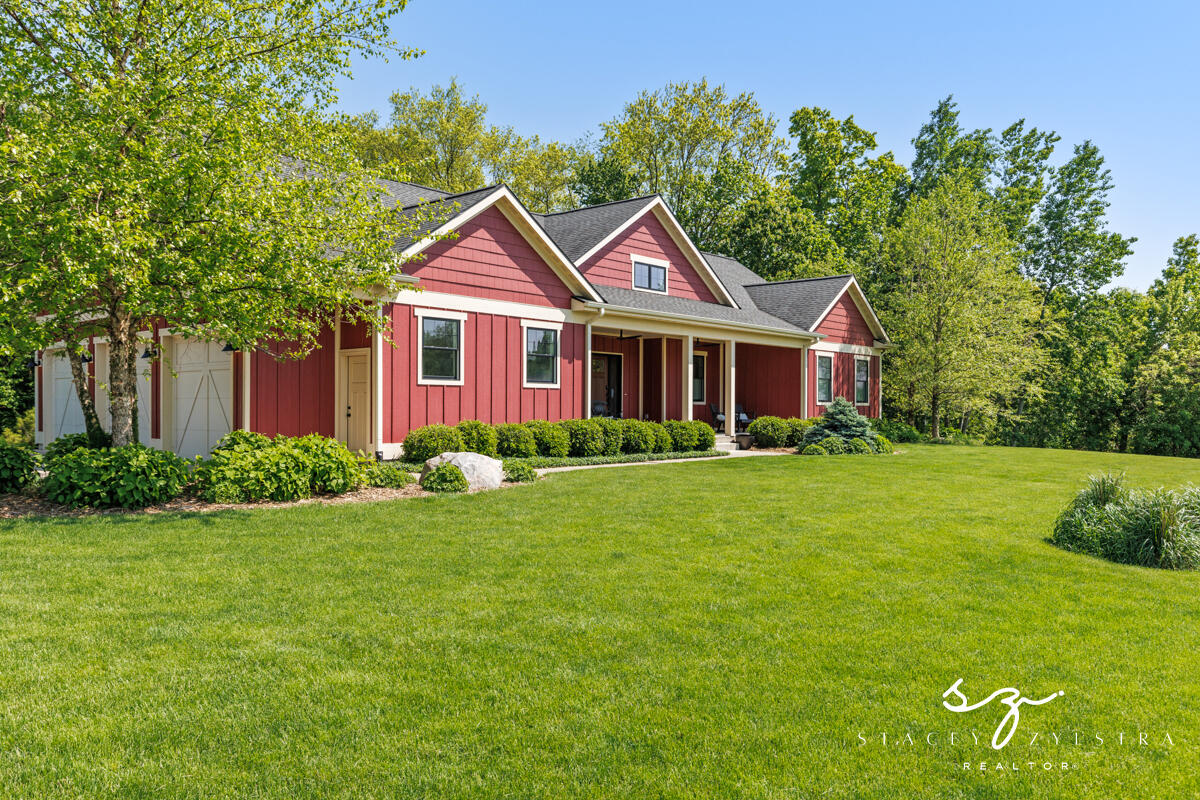 4381 Walter Road Wayland, MI 49348 - Photo 2 of 56 IMG_1003