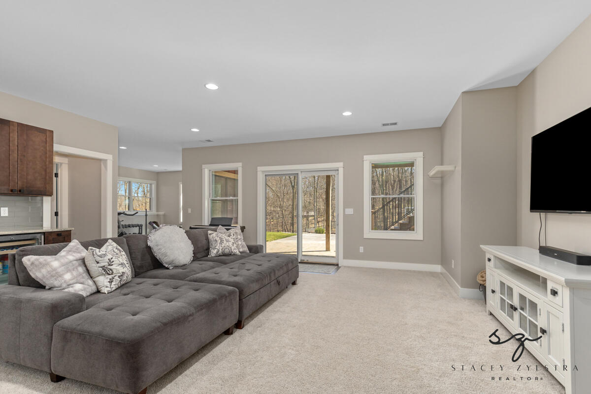 4381 Walter Road Wayland, MI 49348 - Photo 22 of 56 IMG_1021