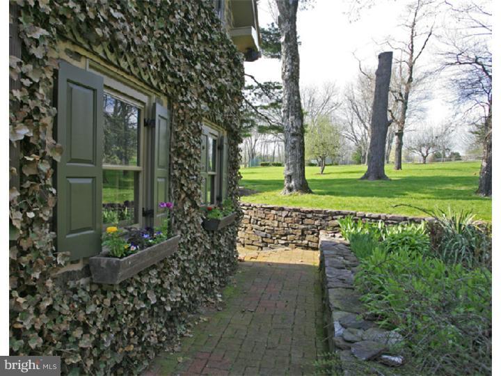 476 Headquarters Road Erwinna, PA 18920 - Photo 6 of 25 Gallery Image 6