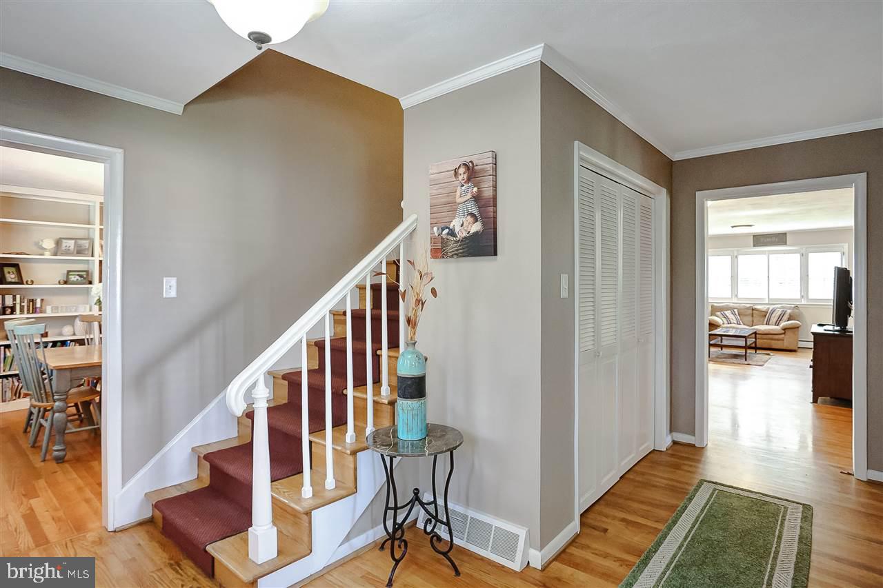 1534 Appletree Road Harrisburg, PA 17110 - Photo 4 of 25 Gallery Image 4