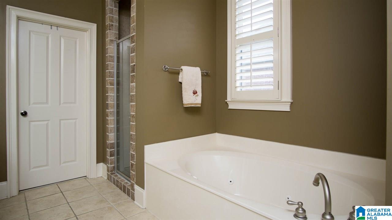 5703 Chestnut Trace Birmingham, AL 35244 - Photo 18 of 33