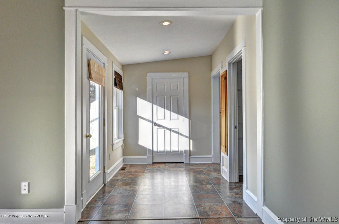 1601 Dandy Loop Road Yorktown, VA 23692 - Photo 13 of 38 Gallery Image 13