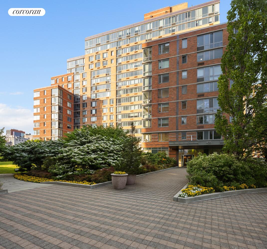 425 Main Street, Unit 14H Manhattan, NY 10044 - Photo 4 of 22