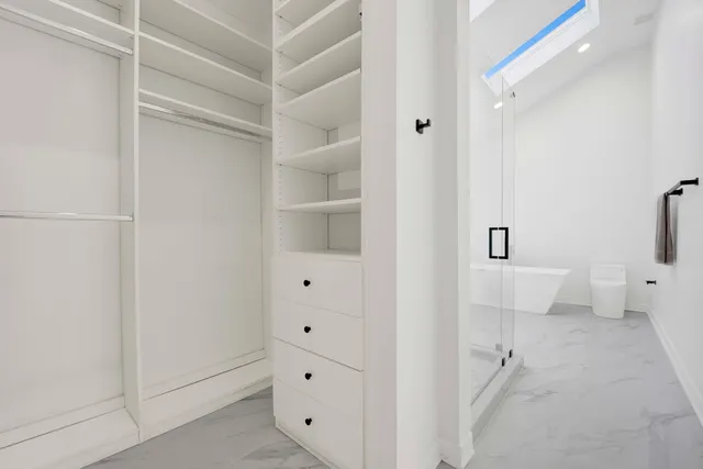 $1,395,000 | 1910 West George Street, Chicago, IL 60657