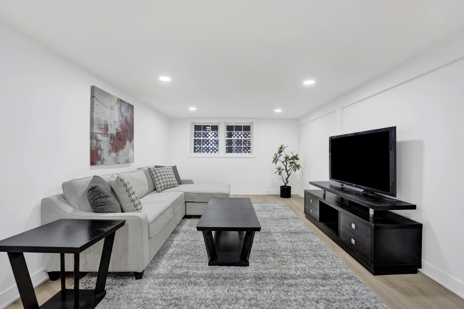 1910 West George Street Chicago, IL 60657 - Photo 31 of 45