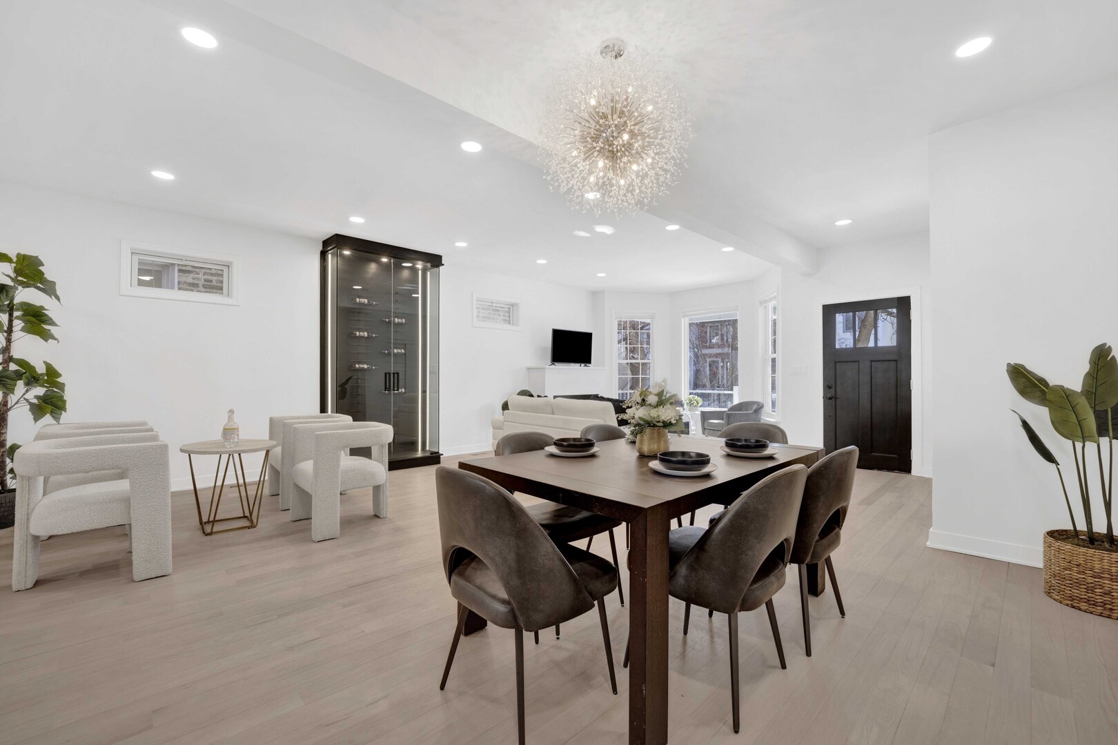 1910 West George Street Chicago, IL 60657 - Photo 5 of 45