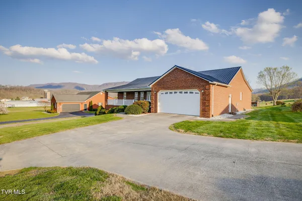 $595,000 | 300 River View Drive, Church Hill, TN 37642