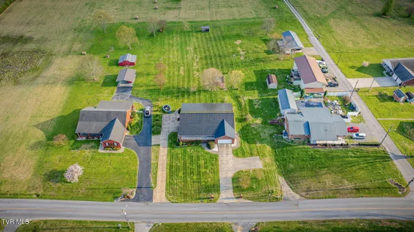 $595,000 | 300 River View Drive, Church Hill, TN 37642