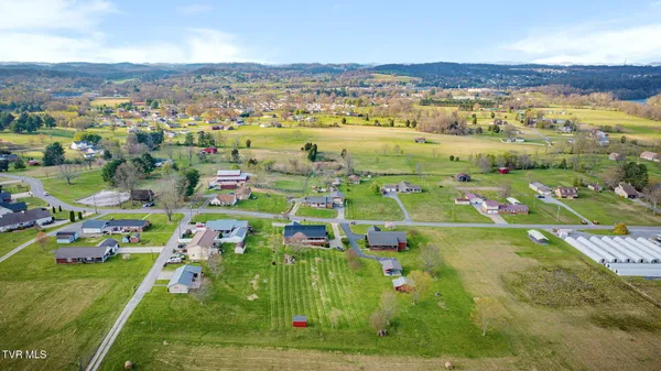 $595,000 | 300 River View Drive, Church Hill, TN 37642