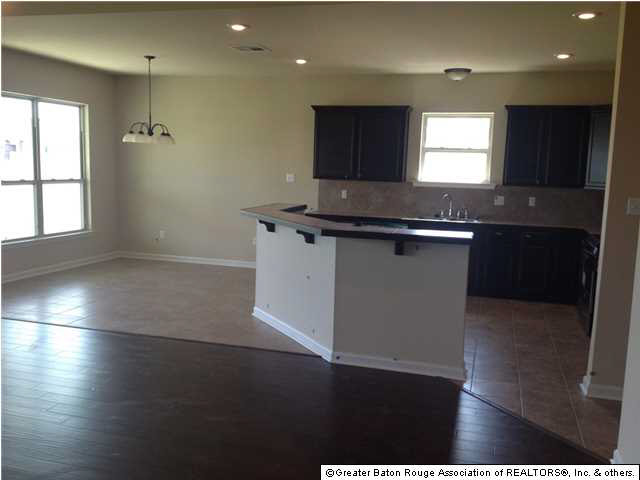 7113 Rue Saint Patrick Addis, LA 70710 - Photo 5 of 19 Gallery Image 5