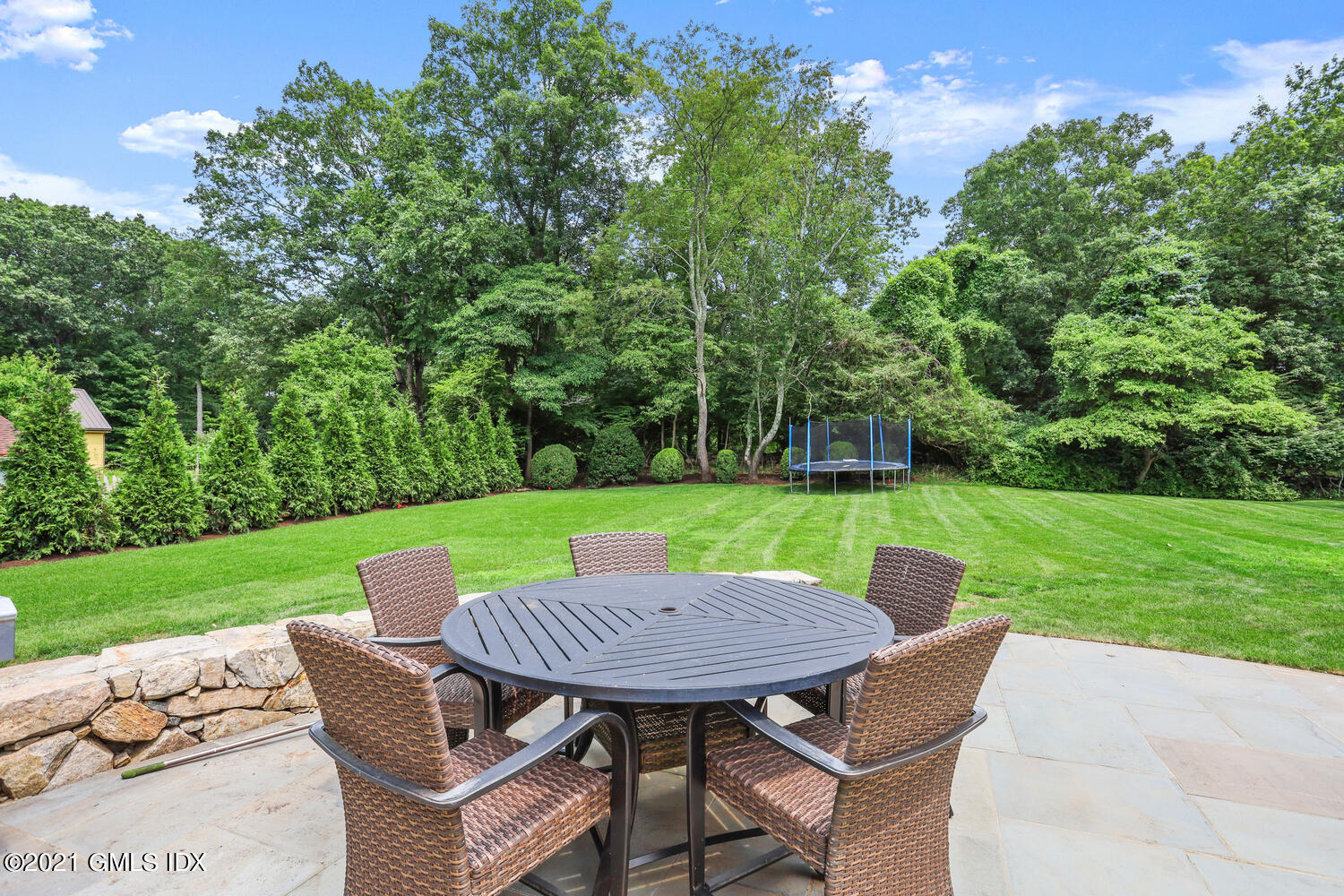 175 Cat Rock Road Cos Cob, CT 06807 - Photo 49 of 72 175 Cat Rock Rd Cos Cob CT-large-077-010