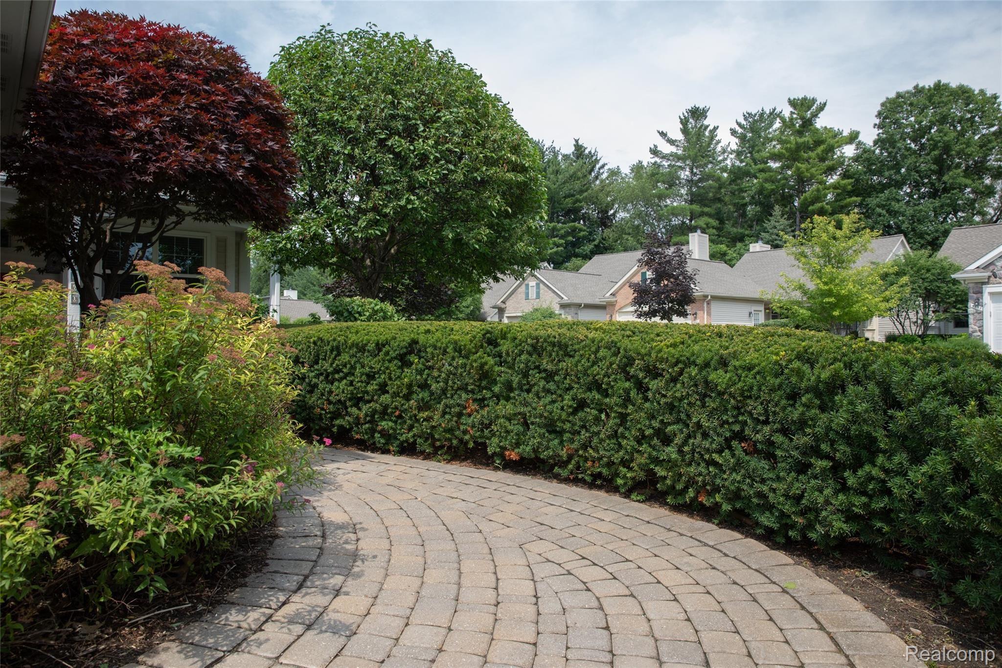 6560 Summit Ridge Court, Unit 38 Clarkston, MI 48346 - Photo 60 of 70 54.JPG