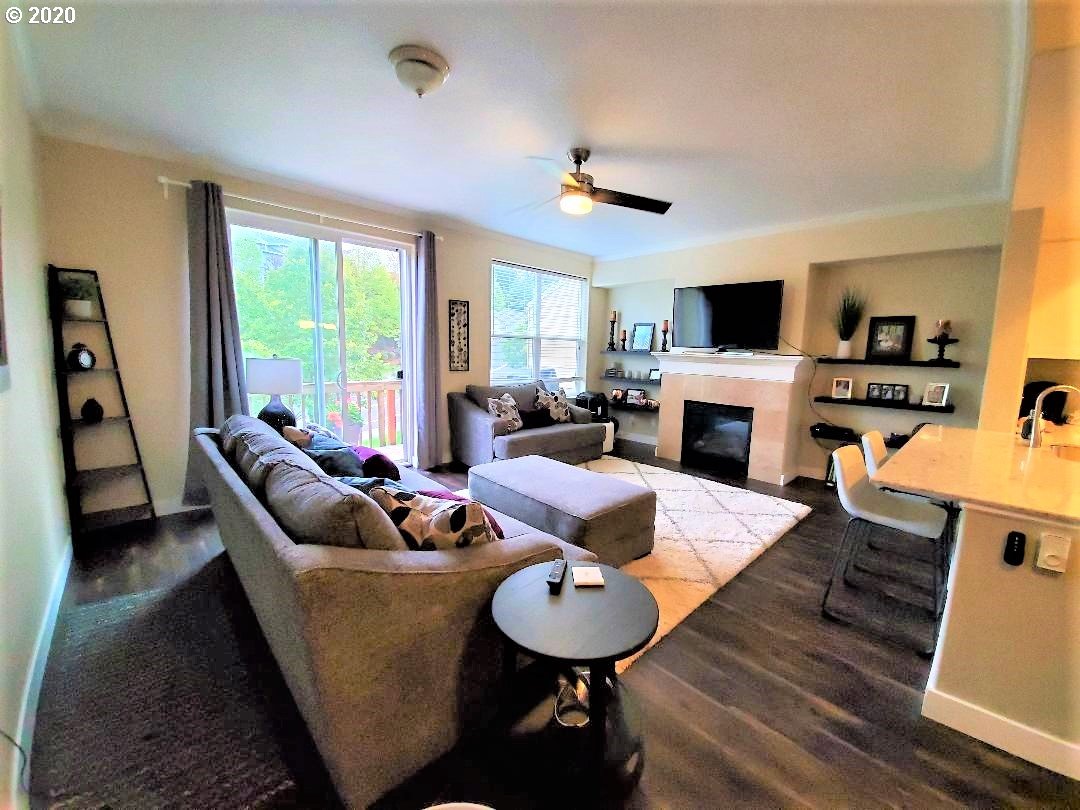 13025 Southwest Seca Court Tigard, OR 97223 - Photo 4 of 32