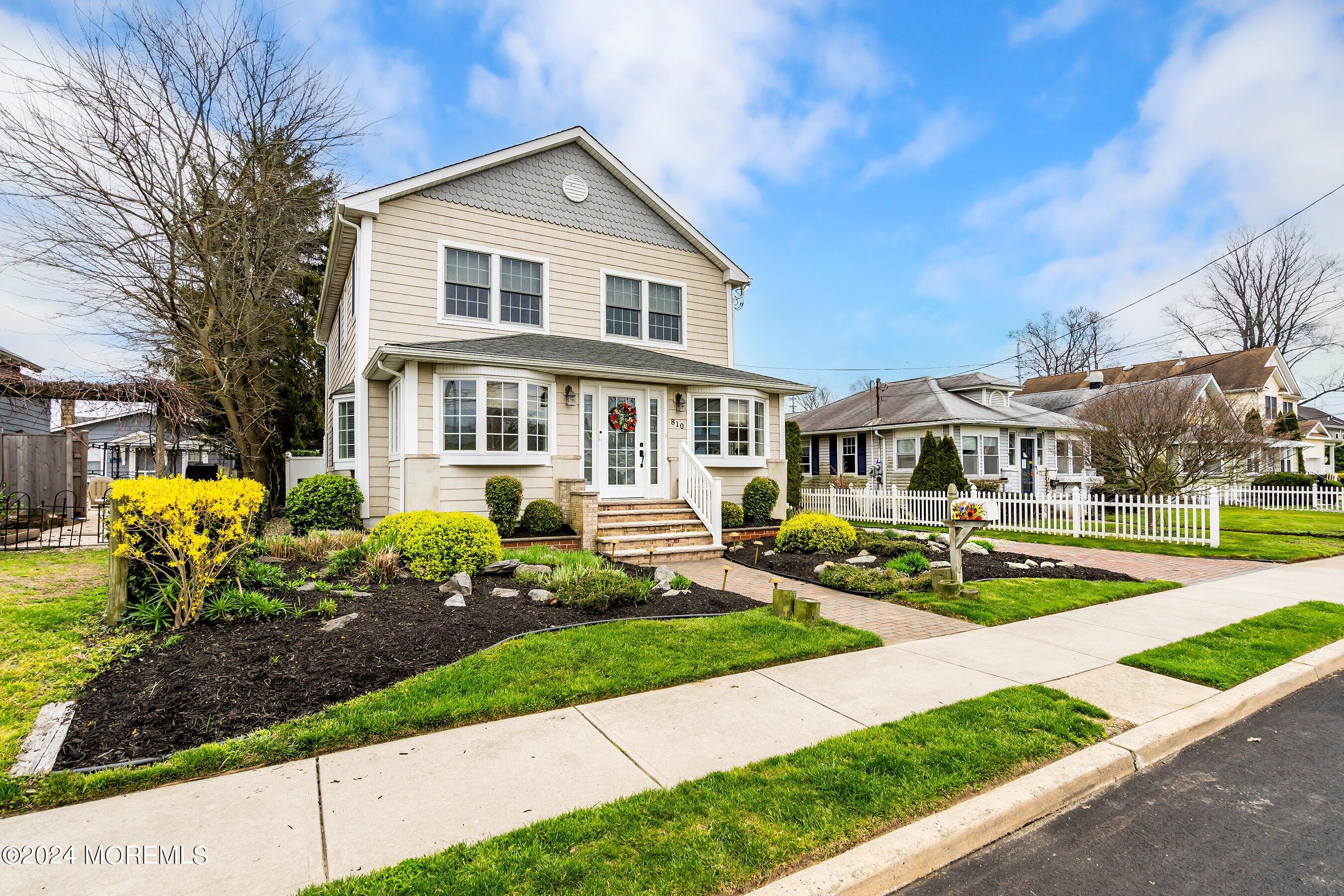 810 Rue Avenue Point Pleasant, NJ 08742 - Photo 2 of 32 04-Front Left