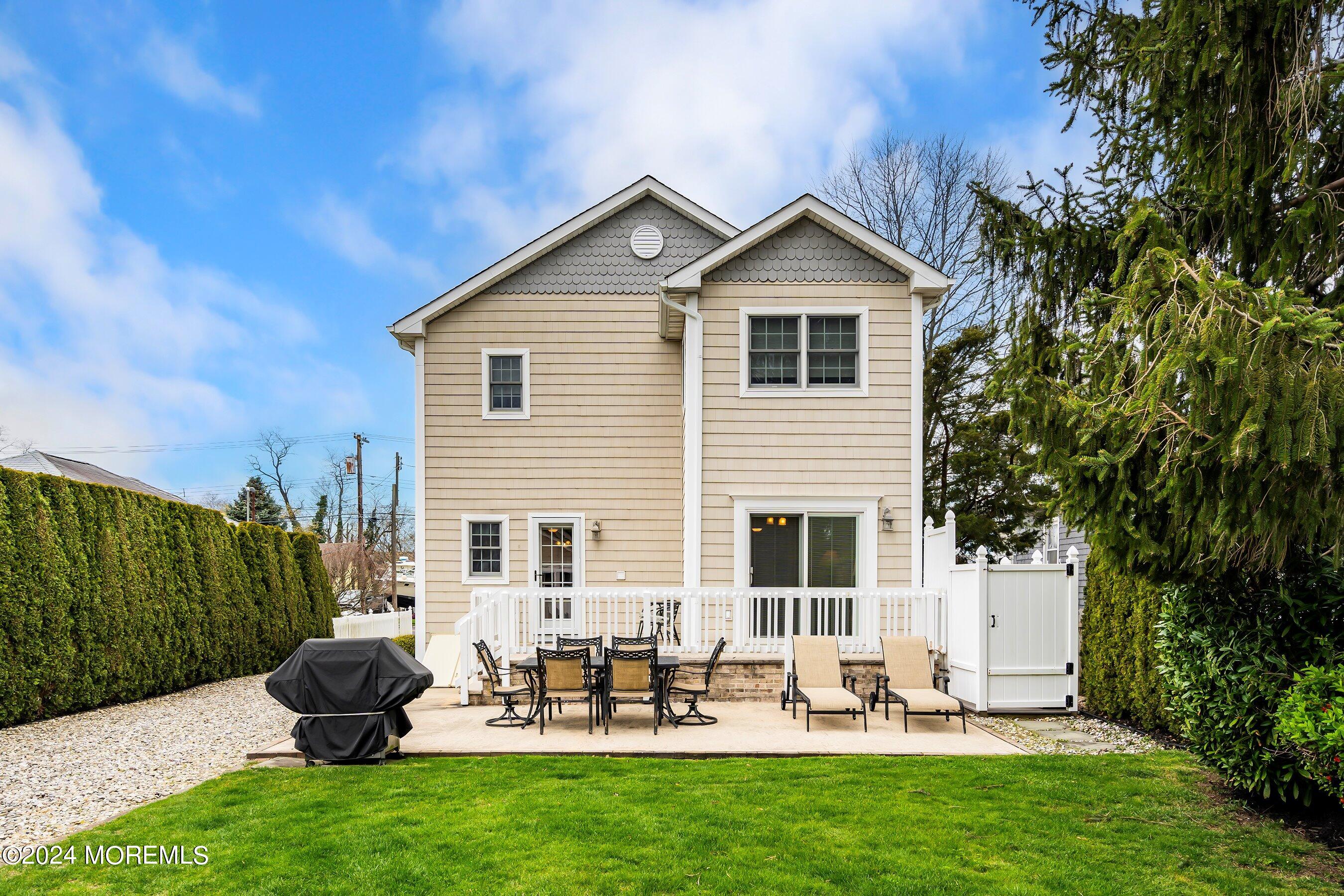 810 Rue Avenue Point Pleasant, NJ 08742 - Photo 27 of 32 30-Back