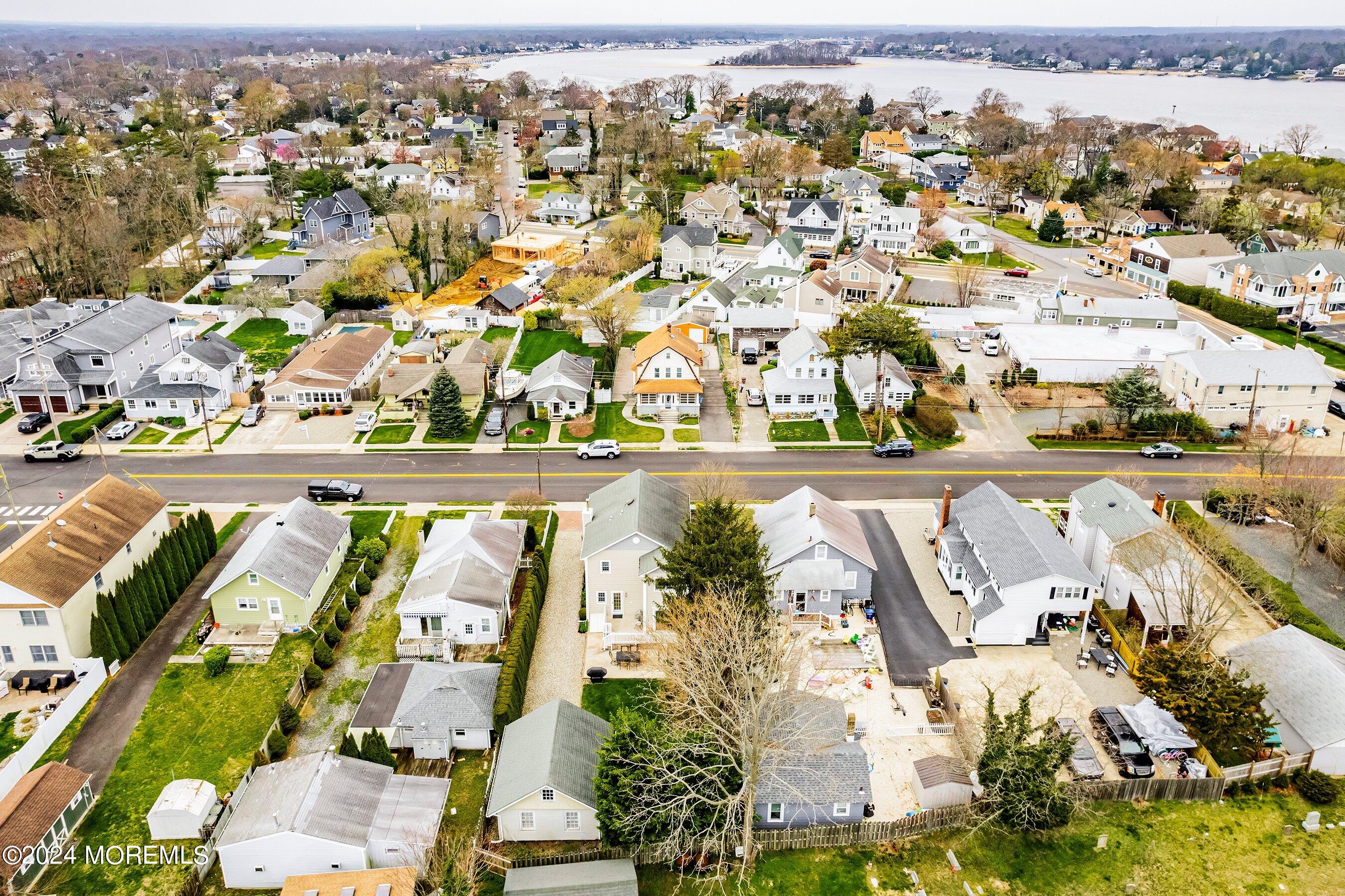 810 Rue Avenue Point Pleasant, NJ 08742 - Photo 29 of 32 32-Back Aerial