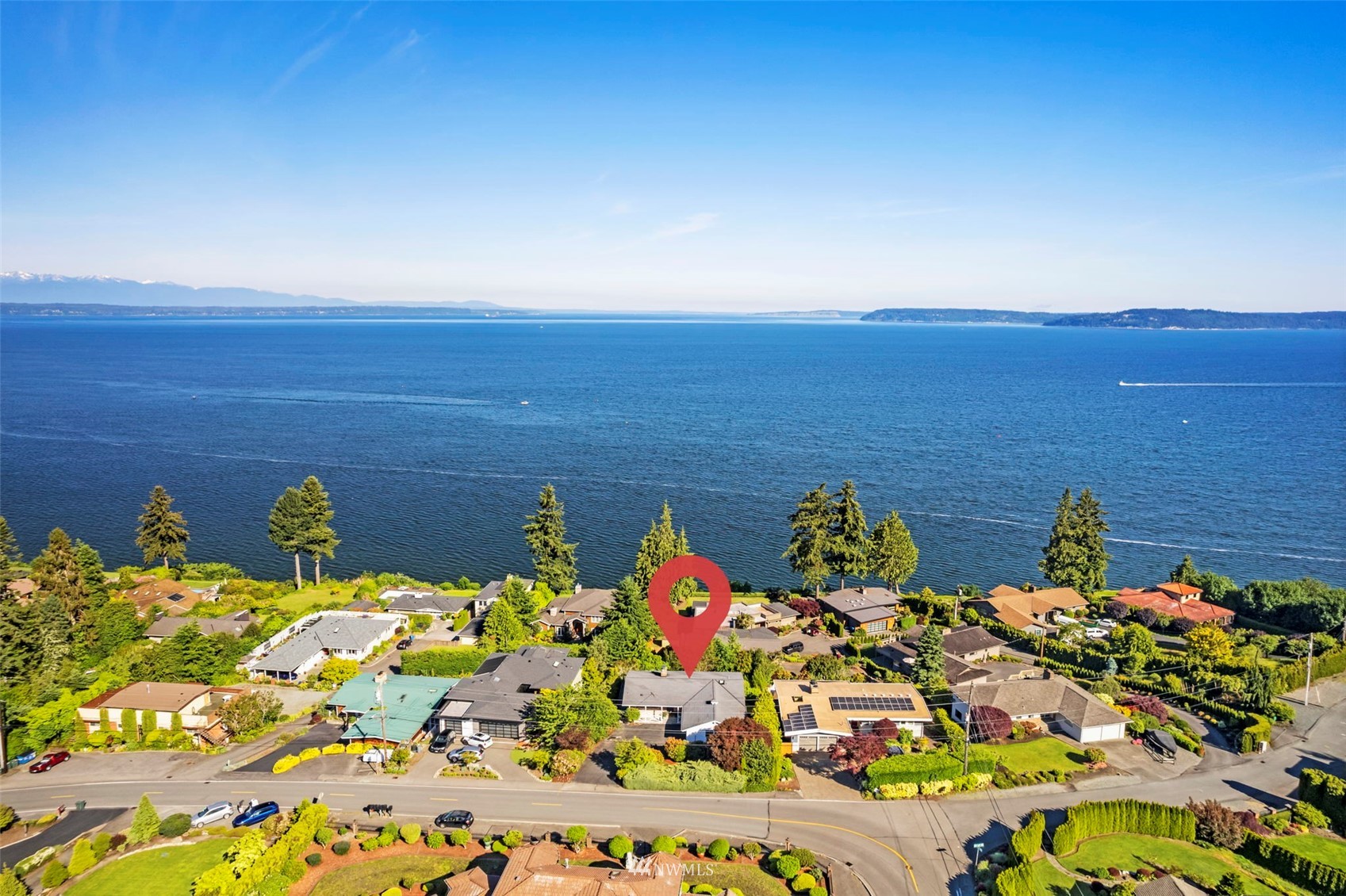 17122 Talbot Road Edmonds, WA 98026 - Photo 7 of 34