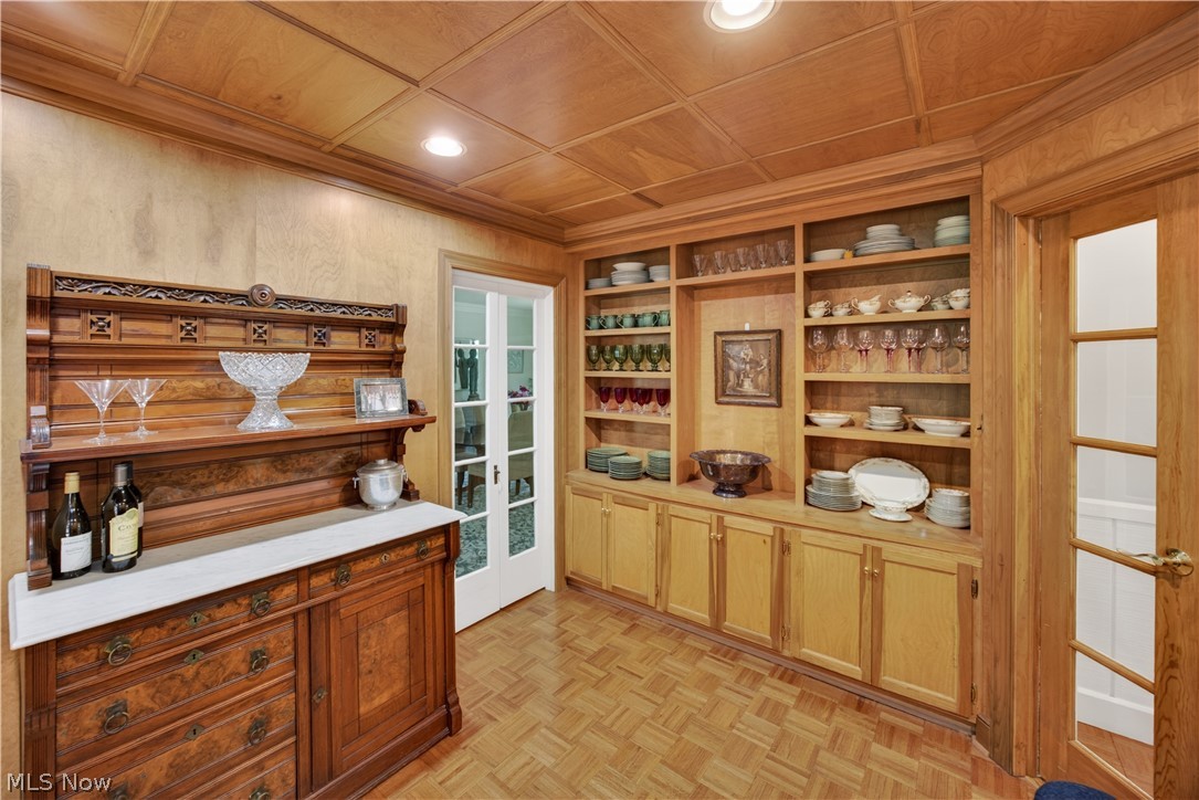 2069 Middleton Road Hudson, OH 44236 - Photo 16 of 42 The first floor Office with its warm and rich wood tones