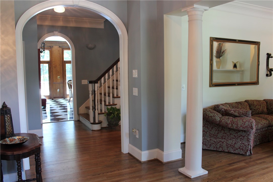 1102 Thornehill Drive Anderson, SC 29621 - Photo 7 of 42 Gallery Image 7