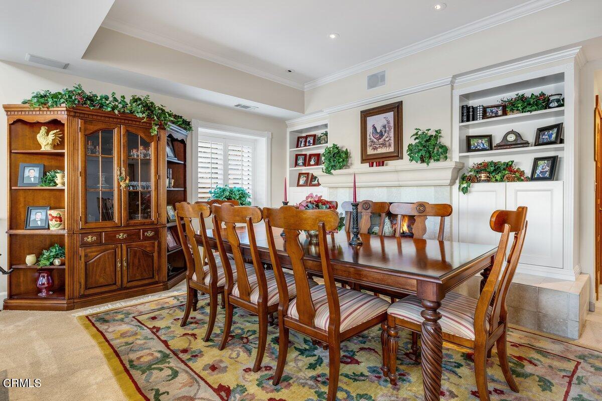 2300 Peninsula Road Oxnard, CA 93035 - Photo 13 of 54 a dining room with furniture and window
