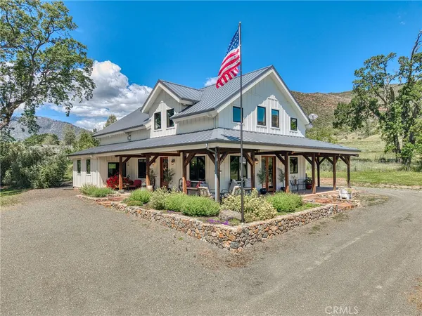 $995,000 | 19676 Highway 175, Middletown, CA 95461