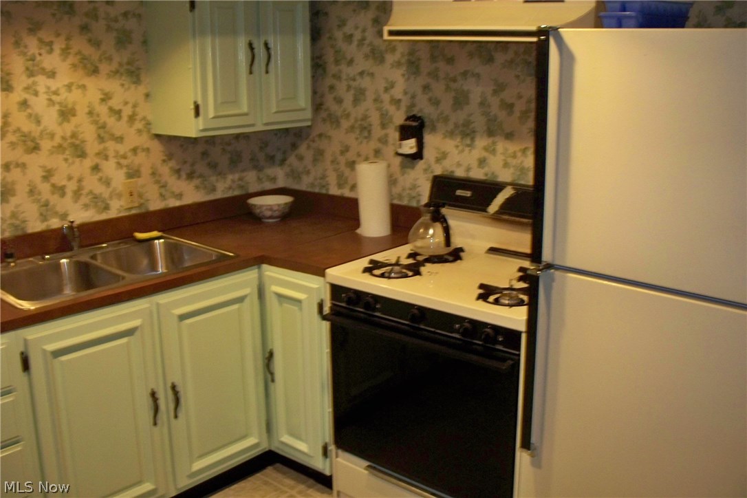 1742 Maple Hill Road Hinckley, OH 44233 - Photo 19 of 33