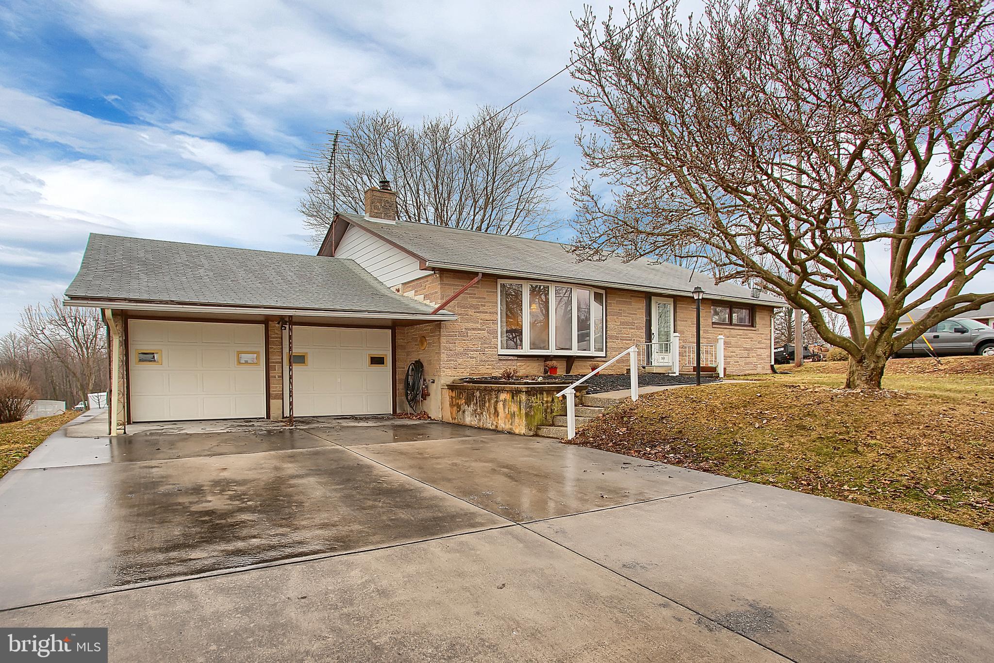 147 Eisenhower Road Palmyra, PA 17078 - Photo 3 of 43 Gallery Image 3