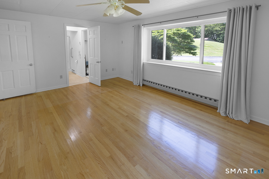 91 Riverview Road, Unit 8C East Lyme, CT 06357 - Photo 24 of 35