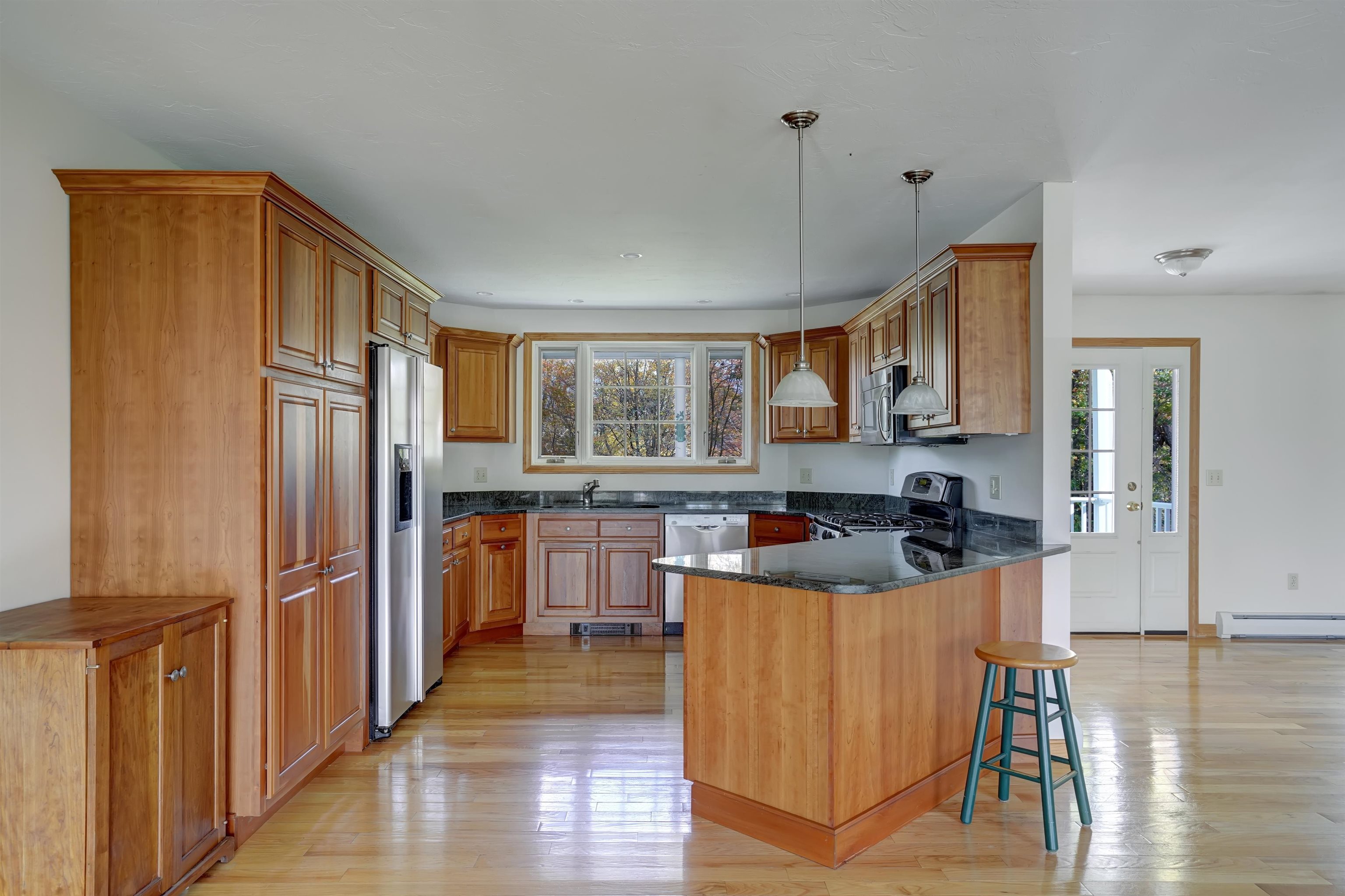 42 Thompson Point Lane Andover, NH 03216 - Photo 6 of 32