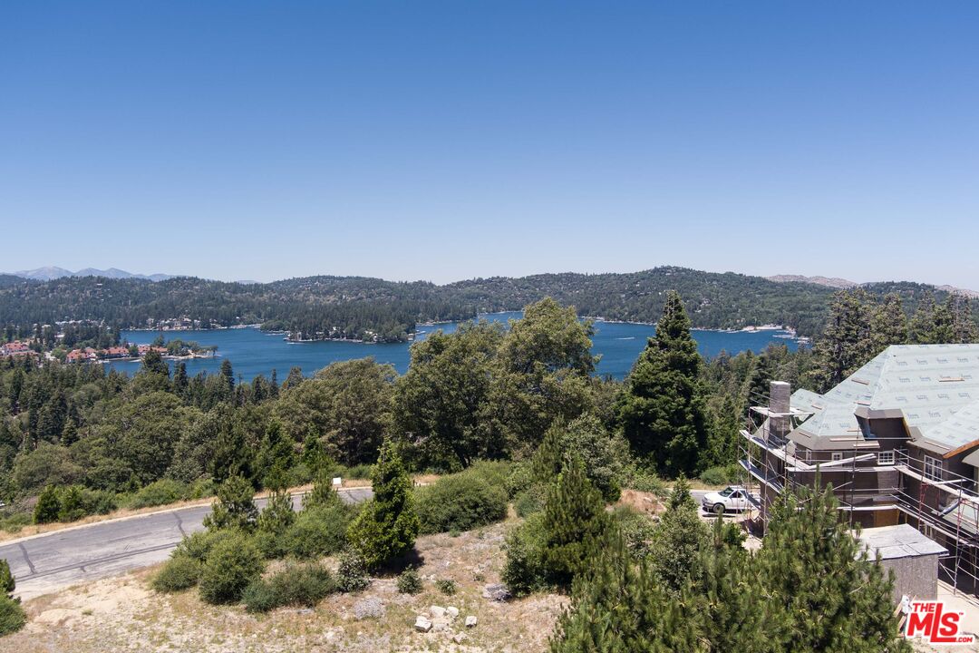 188 Mill Pond Road Lake Arrowhead, CA 92352 - Photo 7 of 26