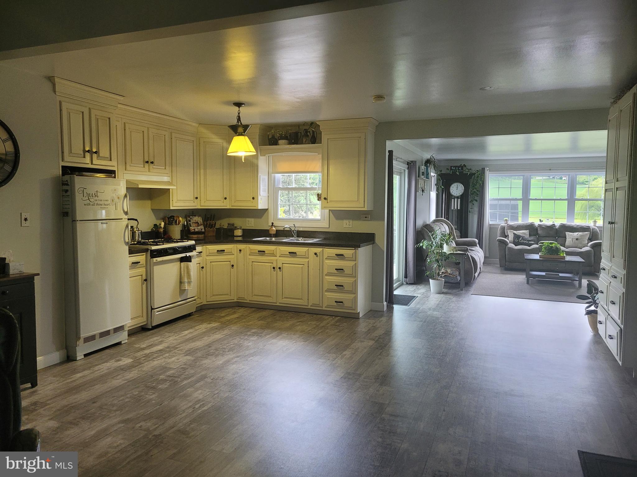 448 Weaver Road Strasburg, PA 17579 - Photo 4 of 16 Gallery Image 4